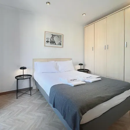 Stay U-Nique Apartments Calabria Barcelona Exterior photo
